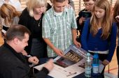 Spotkanie_z_pisarzem_Stefanem_Darda-27