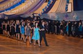 Bal_gimnazjalny_2011_polonez_007