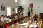 Laureaci_konkorsow_odbieraja_nagrody_na_spotkaniu_w_Urzedzie_Miasta_02